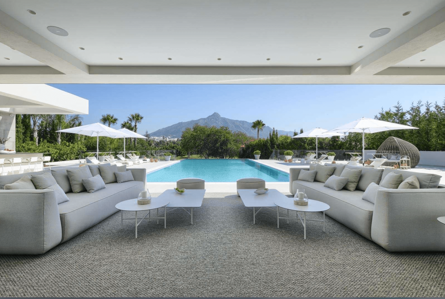 Marbella’s high-end property market is booming!