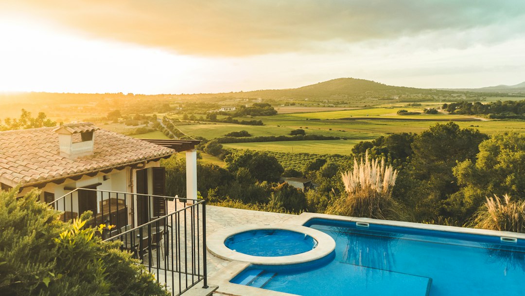Holiday villa with swimming pool, illustrating a Mallorca tourist let